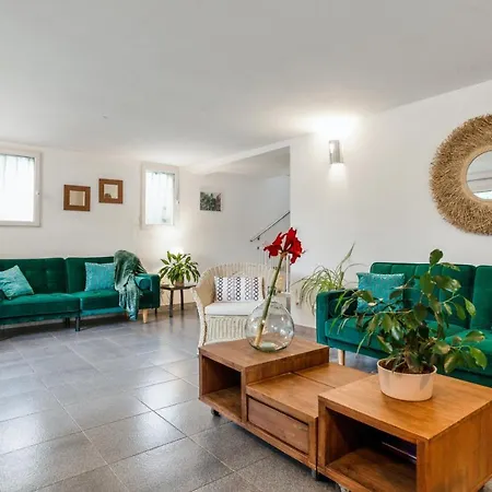 Villa Provencale Avec Jardin Et Piscine Privee A Beaumes-de-Venise